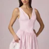 Sukienka Mini Marissa o kroju litery A z kokardką w delikatne fioletowe paski Sukienka Mini Marissa o kroju litery A z kokardką w delikatne fioletowe paski