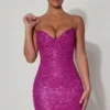 Sukienka mini z ozdobnym dekoltem w kształcie serca w kolorze magenta Sukienka mini z ozdobnym dekoltem w kształcie serca w kolorze magenta