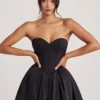 Sukienka Mini z tiulu Emeline Corset w kolorze kruczoczarnym Sukienka Mini z tiulu Emeline Corset w kolorze kruczoczarnym