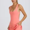 Sukienka tenisowa Soft Active z odkrytymi plecami w kolorze koralowym Sukienka tenisowa Soft Active z odkrytymi plecami w kolorze koralowym