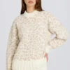 Sweter oversize z dzianiny żakardowej w kolorze lodowym Sweter oversize z dzianiny żakardowej w kolorze lodowym