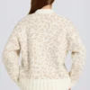 Sweter oversize z dzianiny żakardowej w kolorze lodowym Sweter oversize z dzianiny żakardowej w kolorze lodowym