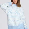 Sweter oversize z dzianiny żakardowej w kolorze pudrowego błękitu Sweter oversize z dzianiny żakardowej w kolorze pudrowego błękitu