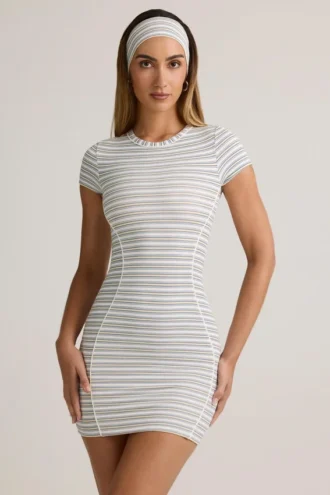 Szorty bodycon z krótkim rękawem z modalu Jazlyn w niebiesko-żółte paski Szorty bodycon z krótkim rękawem z modalu Jazlyn w niebiesko-żółte paski