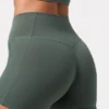 Szorty Soft Active z wysokim stanem w kolorze khaki Szorty Soft Active z wysokim stanem w kolorze khaki