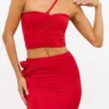 Tesia Slinky Jersey Rose Detail Asymmetric Top w kolorze szkarłatnej czerwieni Tesia Slinky Jersey Rose Detail Asymmetric Top w kolorze szkarłatnej czerwieni