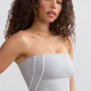 Top bandeau Soft Active z kontrastowymi wykończeniami w kolorze szarym melanżowym Top bandeau Soft Active z kontrastowymi wykończeniami w kolorze szarym melanżowym