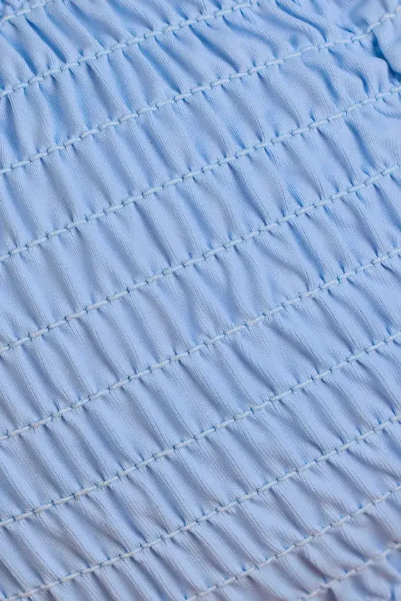 Top bandeau z ramiączkami Crinkle Swim w kolorze Sky Blue Top bandeau z ramiączkami Crinkle Swim w kolorze Sky Blue