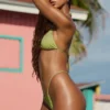 Doły od bikini Bali z ozdobnym sznurkiem w kolorze oliwkowej zieleni Doły od bikini Bali z ozdobnym sznurkiem w kolorze oliwkowej zieleni