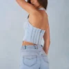 Top Lotta w stylu gorsetu z wiązaniem na szyi, z jasnego dżinsu Top Lotta w stylu gorsetu z wiązaniem na szyi, z jasnego dżinsu