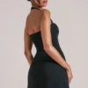 Top Vita Longline z wiązaniem na szyi w kolorze czarnym Top Vita Longline z wiązaniem na szyi w kolorze czarnym
