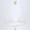 Trójkątny top bikini Comoros z ozdobnymi elementami w kolorze białym Trójkątny top bikini Comoros z ozdobnymi elementami w kolorze białym
