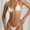 Trójkątny top bikini Zayana w kolorze białym Trójkątny top bikini Zayana w kolorze białym
