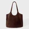 Zamszowa torba typu tote w kolorze espresso